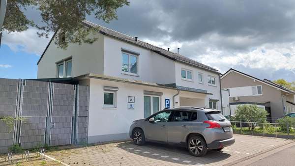 Ansicht - Einfamilienhaus in 76549 Hügelsheim mit 309m² kaufen