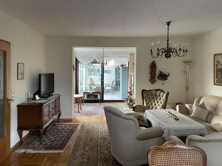 Wohnzimmer EG - Zweifamilienhaus in 77836 Rheinmünster mit 200m² kaufen