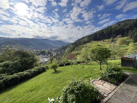 Aussicht Aussicht - Einfamilienhaus in 76599 Weisenbach mit 242m² kaufen