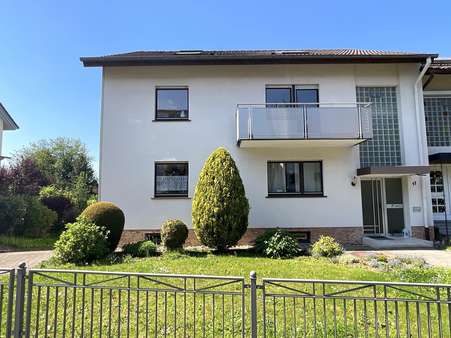 Hausansicht Hausansicht - Zweifamilienhaus in 76534 Baden-Baden mit 176m² kaufen