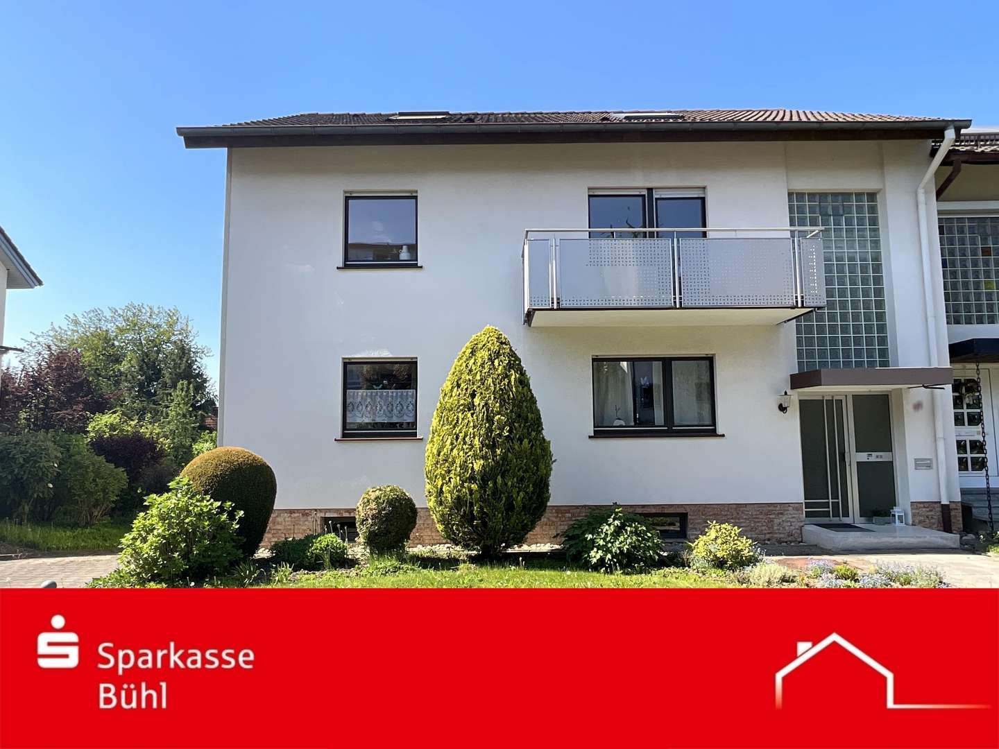 Hausansicht Hausansicht - Zweifamilienhaus in 76534 Baden-Baden mit 176m² kaufen