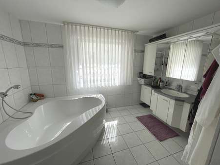 Badezimmer UG Badezimmer UG - Einfamilienhaus in 77830 Bühlertal mit 183m² kaufen