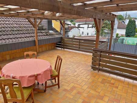 Dachterrasse - Doppelhaushälfte in 74889 Sinsheim mit 130m² kaufen