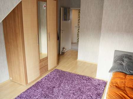 Schlafzimmer 1 - Dachgeschosswohnung in 76646 Bruchsal mit 66m² kaufen