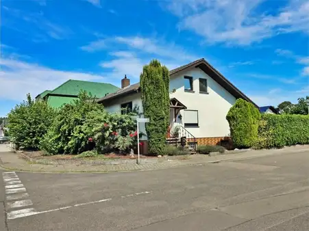 Freistehendes Einfamilienhaus  in Oberhausen-Rheinhausen, OT Rheinhausen!