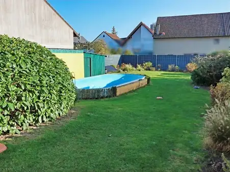 Einfamilienhaus mit großem Garten und Pool in Ubstadt-Weiher, OT Weiher!