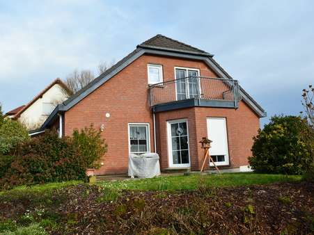 Seitenansicht Seitenansicht - Einfamilienhaus in 75059 Zaisenhausen mit 175m² kaufen
