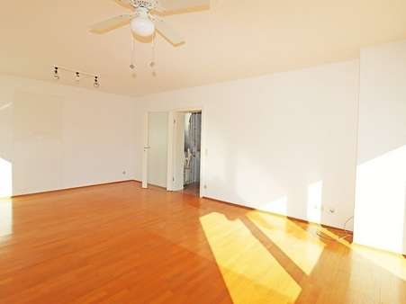 Wohnzimmer - Doppelhaushälfte in 76694 Forst mit 178m² kaufen