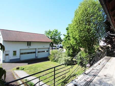 Blick vom Balkon - Zweifamilienhaus in 76703 Kraichtal mit 206m² kaufen