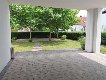 Terrasse und Freisitz Terrasse und Freisitz - Büro in 76709 Kronau mit 390m² kaufen