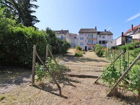 Garten Garten - Zweifamilienhaus in 76646 Bruchsal mit 178m² kaufen