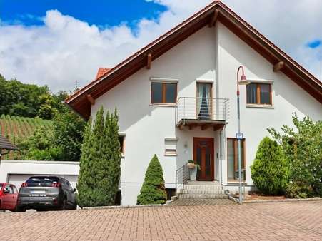 Ansicht mit Garage - Einfamilienhaus in 76684 Östringen mit 200m² kaufen