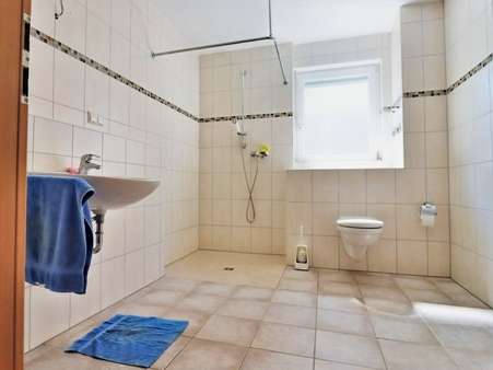 Tageslichtbad Tageslichtbad - Erdgeschosswohnung in 76669 Bad Schönborn mit 75m² kaufen