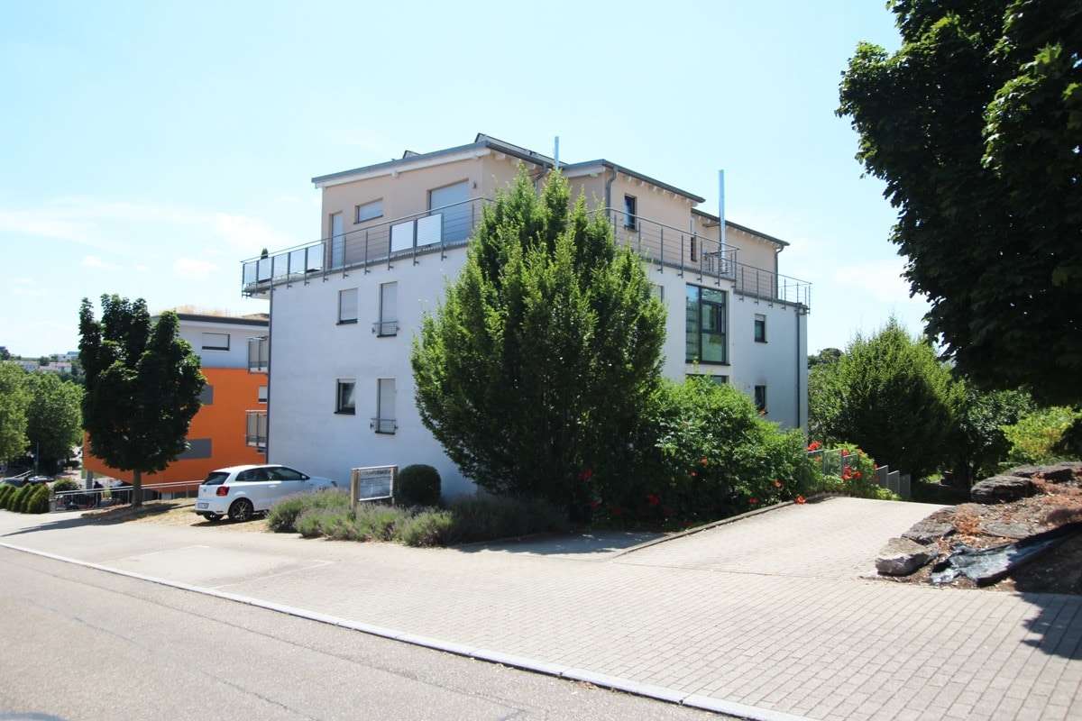 Straßenansicht Straßenansicht - Erdgeschosswohnung in 75015 Bretten mit 96m² kaufen