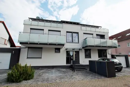 Seltene Gelegenheit! Maisonette-Wohnung mit eigenem Gartenanteil!