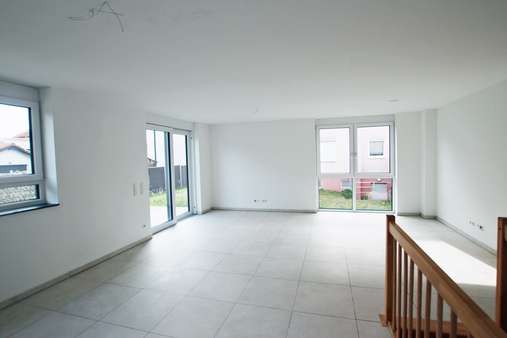 Wohnzimmer Wohnzimmer - Maisonette-Wohnung in 76689 Karlsdorf-Neuthard mit 73m² kaufen