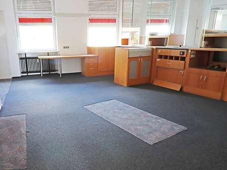 Gewerbefläche Gewerbefläche - Mehrfamilienhaus in 76698 Ubstadt-Weiher mit 129m² kaufen
