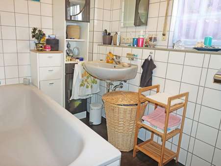 Tageslichtbad EG Tageslichtbad EG - Doppelhaushälfte in 76703 Kraichtal mit 125m² kaufen