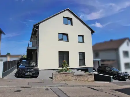 Aus Alt mach Neu - großes, hochwertig saniertes Einfamilienhaus in Bretten!