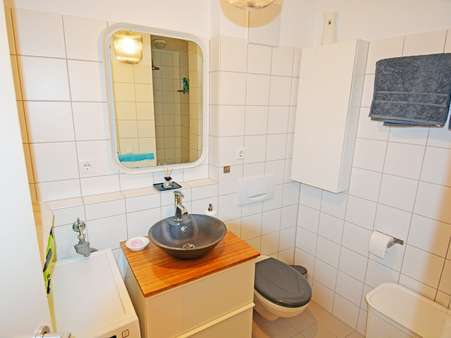 Duschbad EG Duschbad EG - Maisonette-Wohnung in 64625 Bensheim mit 96m² kaufen