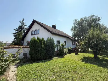 Einfamilienhaus mit Einliegerwohnung in Sinsheim, OT Reihen!