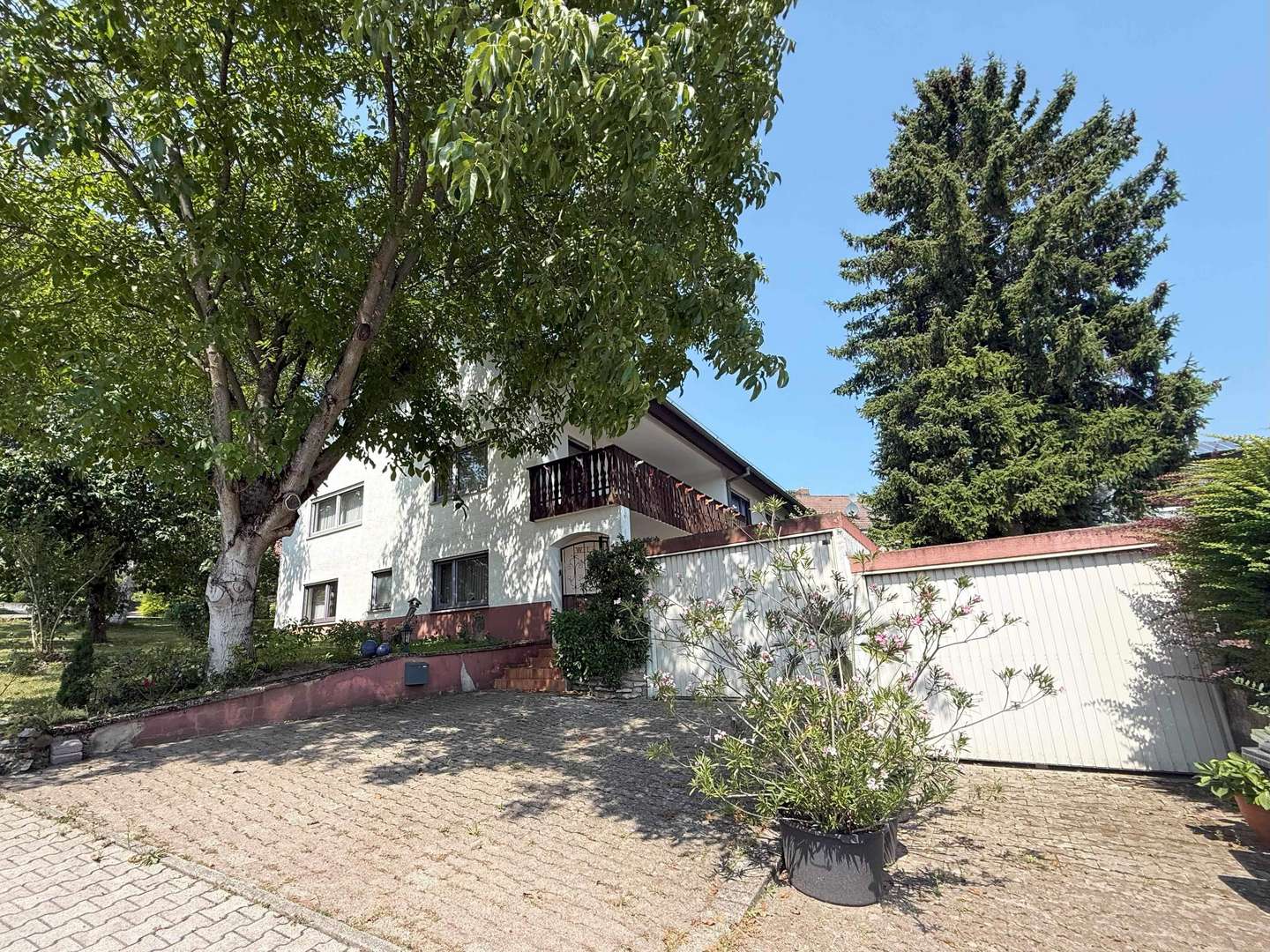 Straßenansicht Straßenansicht - Einfamilienhaus in 74889 Sinsheim mit 225m² kaufen
