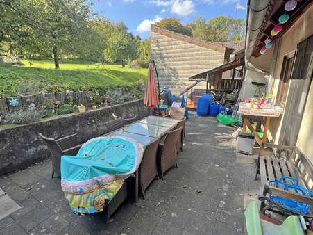 Terrasse Terrasse - Einfamilienhaus in 74889 Sinsheim mit 74m² kaufen