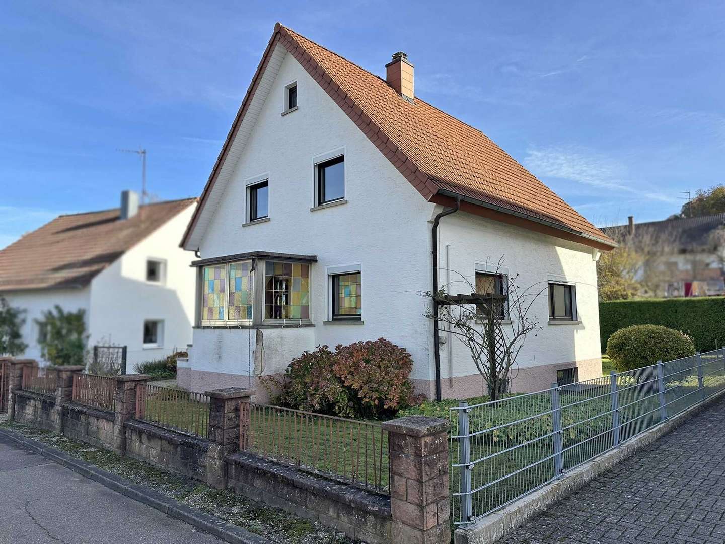 Straßenansicht Straßenansicht - Einfamilienhaus in 74889 Sinsheim mit 125m² kaufen
