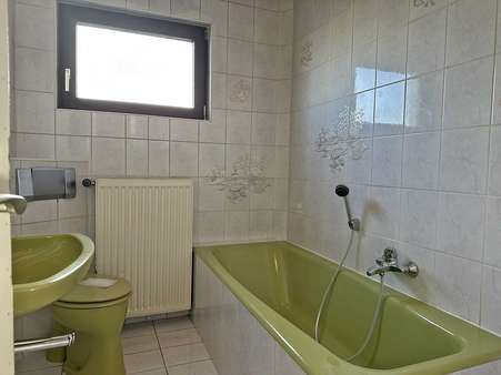 Badezimmer Badezimmer - Einfamilienhaus in 74889 Sinsheim mit 125m² kaufen