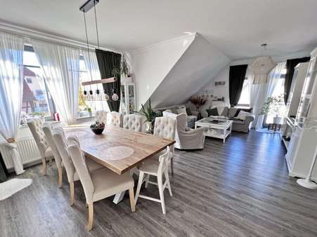 Wohn-/Esszimmer - Dachgeschosswohnung in 74889 Sinsheim mit 112m² kaufen