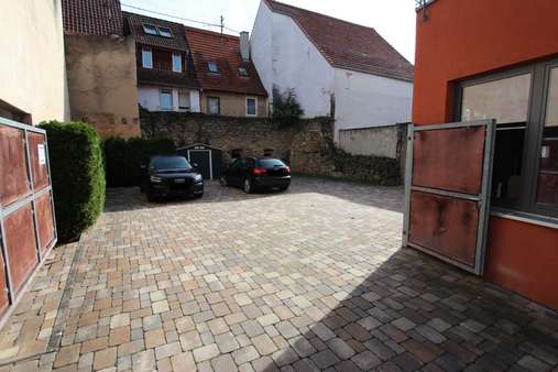 Stellplätze Stellplätze - Mehrfamilienhaus in 75015 Bretten mit 380m² kaufen