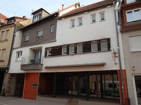 Straßenansicht Straßenansicht - Mehrfamilienhaus in 75015 Bretten mit 380m² kaufen