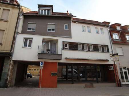 Straßenansicht Straßenansicht - Mehrfamilienhaus in 75015 Bretten mit 380m² kaufen