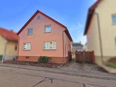 Vorderansicht - Einfamilienhaus in 76698 Ubstadt-Weiher mit 145m² kaufen