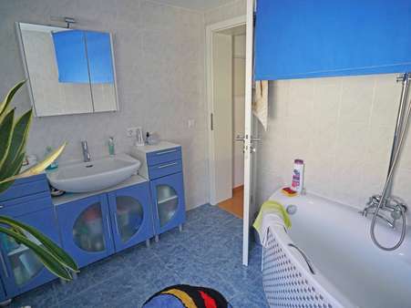 Badezimmer - Doppelhaushälfte in 74906 Bad Rappenau mit 115m² kaufen