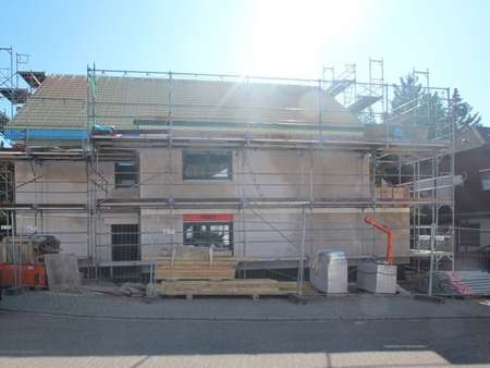 Bauphase März 2025 - Erdgeschosswohnung in 76684 Östringen mit 90m² kaufen