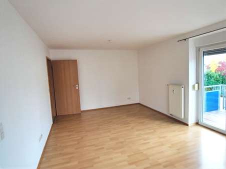 Wohn-/Esszimmer - Erdgeschosswohnung in 75038 Oberderdingen mit 69m² kaufen