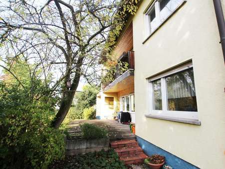 Rückansicht und Terrasse - Einfamilienhaus in 75015 Bretten mit 201m² kaufen