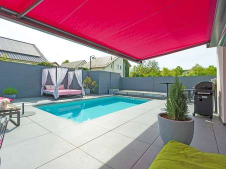 Terrasse und Pool Terrasse und Pool - Doppelhaushälfte in 76669 Bad Schönborn mit 167m² kaufen