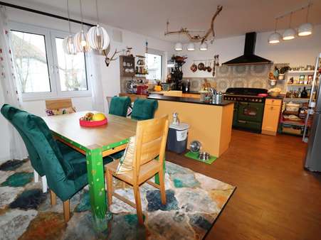 Essbereich und Küche - Maisonette-Wohnung in 76646 Bruchsal mit 163m² kaufen