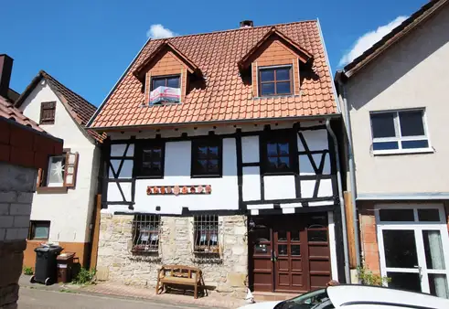 Einfamilienhaus in Gochsheim!