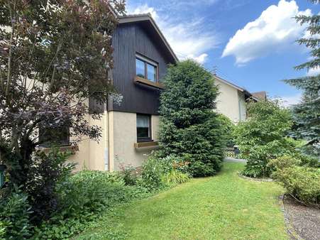 seitliche Ansicht - Reihenendhaus in 76534 Baden-Baden mit 125m² kaufen