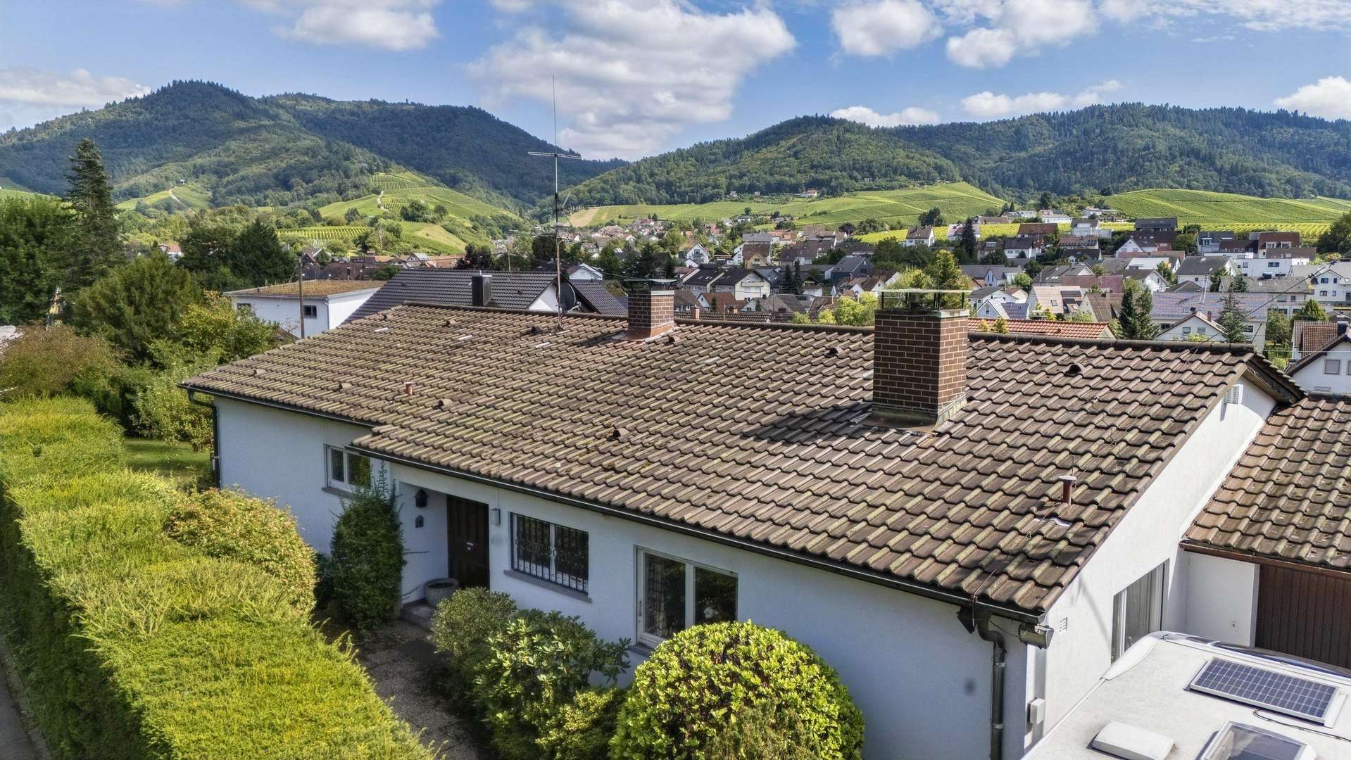 Wohnen in Bestlage - Einfamilienhaus in 77654 Offenburg mit 316m² kaufen