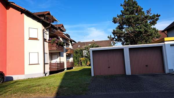 Garagenzufahrt - Etagenwohnung in 77975 Ringsheim mit 86m² kaufen