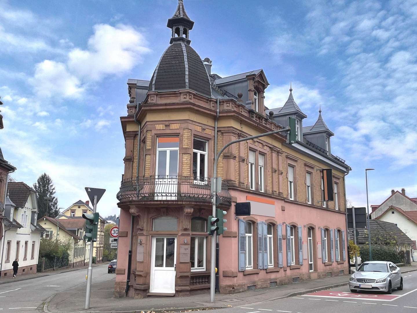 Außenansicht Außenansicht - Mehrfamilienhaus in 77933 Lahr mit 125m² kaufen