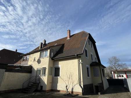 Blick vom Hof - Doppelhaushälfte in 77933 Lahr mit 190m² kaufen