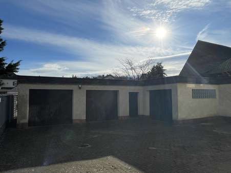 Garage mit Werkstatt - Doppelhaushälfte in 77933 Lahr mit 190m² kaufen