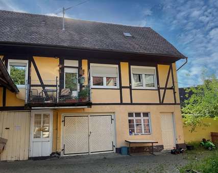 Hinterhaus mit Einliegerwohnung - Einfamilienhaus in 77948 Friesenheim mit 205m² kaufen