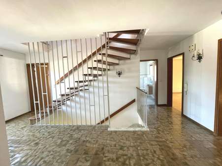 Herzlich willkommen! - Einfamilienhaus in 77933 Lahr mit 239m² kaufen
