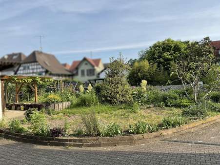 Garten Garten - Zweifamilienhaus in 77955 Ettenheim mit 201m² kaufen